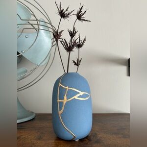 Kintsugi Vase / Matte Blue with Golden Effect Repairs